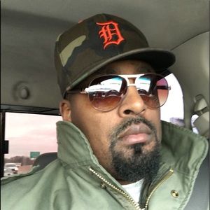 Meet your Posher, Curtis